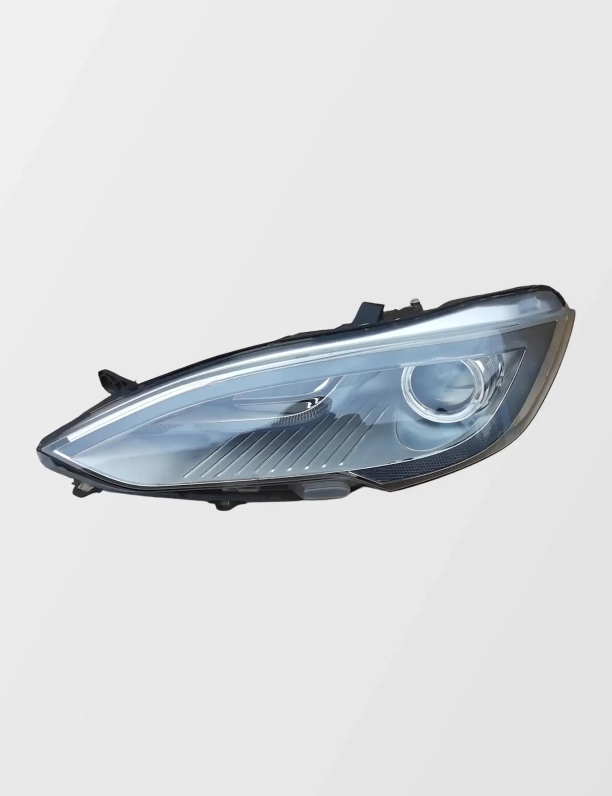 Tesla Model S Koplamp links 1012224-00-C, 6005910-00-C HIGH INTENSITY DISCHARGE HEADLAMP ASSEMBLY WITH LEVELING EUROPE LEFT